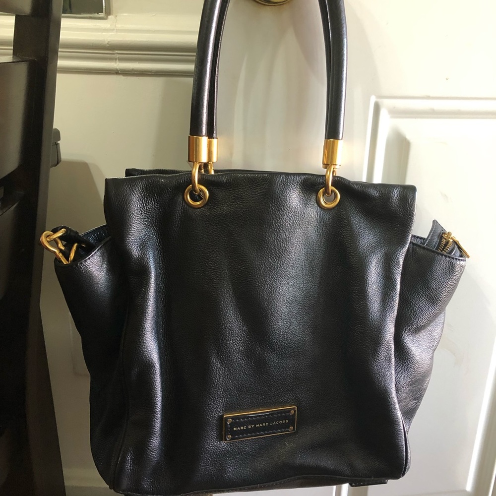 Marc Jacobs Tote bag- Too Hot to Handle Bentley